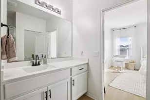 6609 Kauai Ln, Austin, TX 78744 - Photo 19