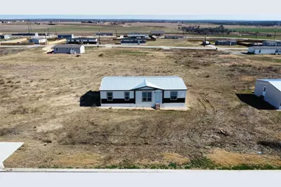 147 Ardales Drive, Elgin, TX 78621 - Photo 13