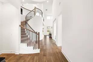 515 Watershield Cv, Georgetown, TX 78633 - Photo 5