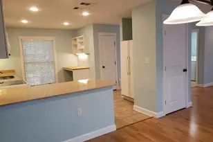 2002 Voltaire Dr, Austin, TX 78752 - Photo 5