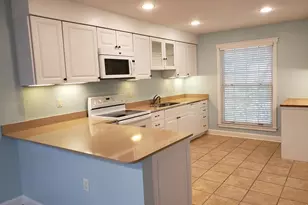 2002 Voltaire Dr, Austin, TX 78752 - Photo 3