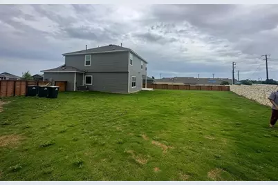109 Patagonia, Kyle, TX 78640 - Photo 33