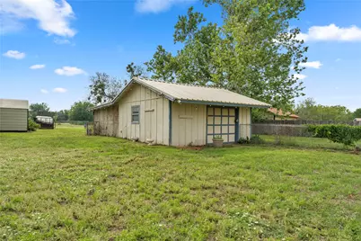 210 N River Oaks Drive, Burnet, TX 78611 - Photo 9