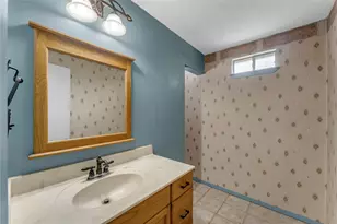 210 N River Oaks Dr, Burnet, TX 78611 - Photo 25