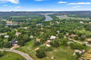 210 N River Oaks Dr, Burnet, TX 78611 - Photo 5
