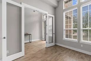 438 Brentwood Dr, Austin, TX 78737 - Photo 5