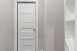 438 Brentwood Dr, Austin, TX 78737 - Photo 29