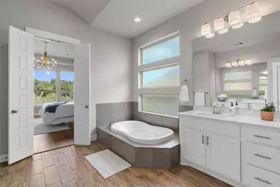 438 Brentwood Drive, Austin, TX 78737 - Photo 19