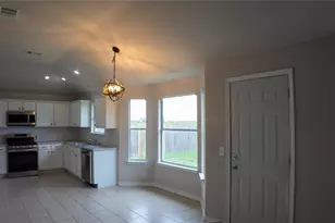 502 Stewart Dr, Hutto, TX 78634 - Photo 11