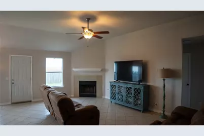 502 Stewart Drive, Hutto, TX 78634 - Photo 5