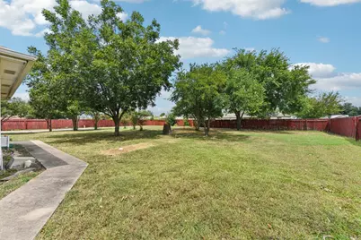 105 Guadalupe Drive, Hutto, TX 78634 - Photo 37