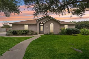 105 Guadalupe Dr, Hutto, TX 78634 - Photo 1