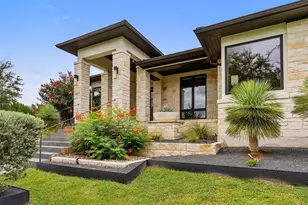 1817 Knights Chance Ln, Spicewood, TX 78669 - Photo 3