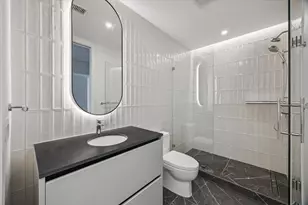 610 Davis St, Austin, TX 78701 - Photo 11