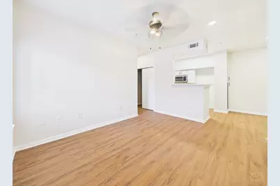 2320 Gracy Farms Lane #323, Austin, TX 78758 - Photo 3