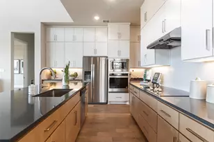 605 Crescent View Dr, Georgetown, TX 78628 - Photo 11