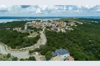 13129 Villa Montana Way, Austin, TX 78732 - Photo 3