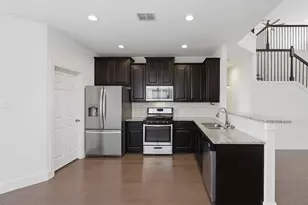 2004 Garretts Way, Manchaca, TX 78652 - Photo 13