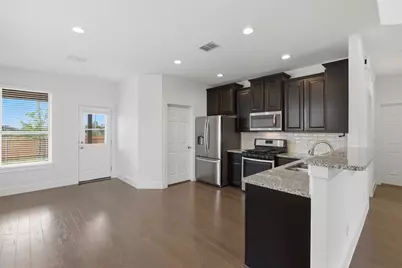 2004 Garretts Way, Manchaca, TX 78652 - Photo 11