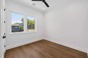 1410 Perez St, Austin, TX 78721 - Photo 23