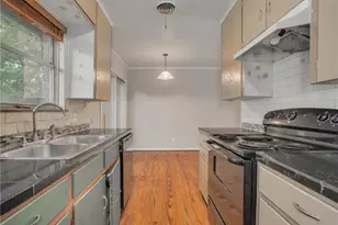 1502 Braes Ridge Dr, Austin, TX 78723 - Photo 3