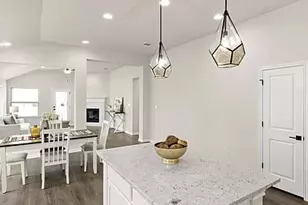 112 Falkland St, Hutto, TX 78634 - Photo 13