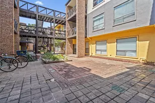 806 W 24th St, Austin, TX 78705 - Photo 27