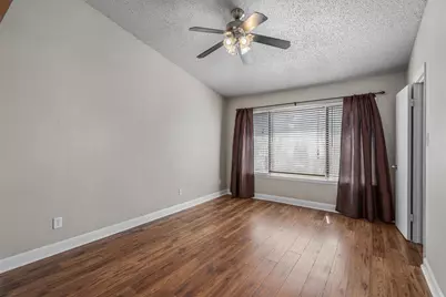 806 W 24th Street #326, Austin, TX 78705 - Photo 17