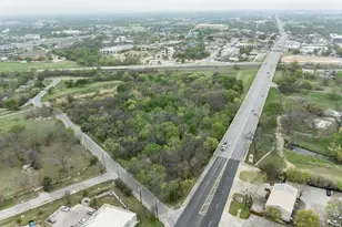 610 W Nash St, Round Rock, TX 78664 - Photo 1