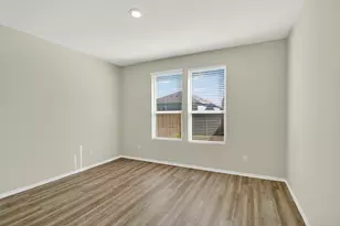 137 Miracle Dr, Jarrell, TX 76537 - Photo 15