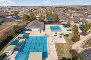 137 Miracle Dr, Jarrell, TX 76537 - Photo 23