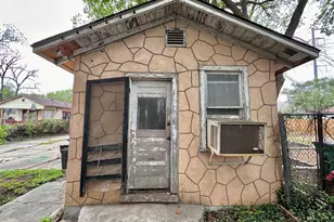 727 N Pine St, San Antonio, TX 78202 - Photo 29