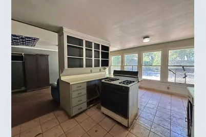 727 N Pine Street, San Antonio, TX 78202 - Photo 31