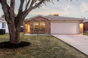 604 S Pauley Dr, Hutto, TX 78634 - Photo 5