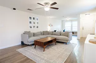 604 S Pauley Dr, Hutto, TX 78634 - Photo 11
