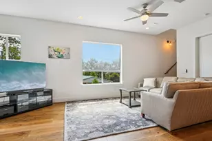 2211 New York Ave, Austin, TX 78702 - Photo 7