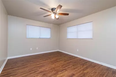 97 Peach Street, Luling, TX 78648 - Photo 5