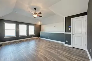 136 Finley St, Hutto, TX 78634 - Photo 35