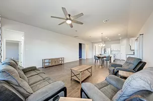 136 Finley St, Hutto, TX 78634 - Photo 17