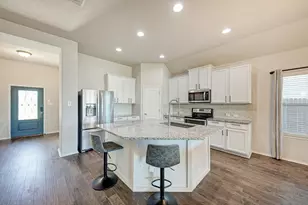 136 Finley St, Hutto, TX 78634 - Photo 7