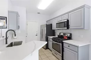 7510 Lazy Creek Dr, Austin, TX 78724 - Photo 25