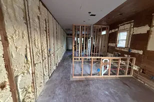 1911 40th St, Galveston, TX 77550 - Photo 19