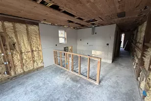 1911 40th St, Galveston, TX 77550 - Photo 11