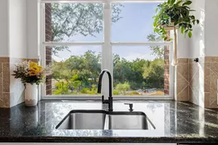 13612 Flat Top Ranch Rd, Austin, TX 78732 - Photo 9