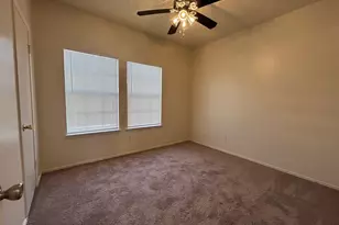 1113 York Castle Dr, Pflugerville, TX 78660 - Photo 9