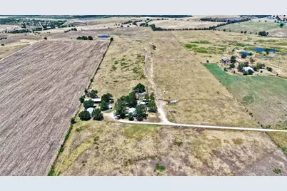 201 926 Prairie, Thrall, TX 76578 - Photo 5