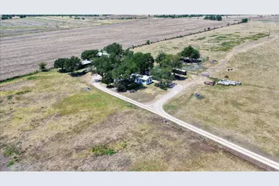 201 926 Prairie, Thrall, TX 76578 - Photo 13