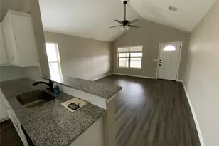 618 Oak Ln, Cottonwood Shores, TX 78657 - Photo 11