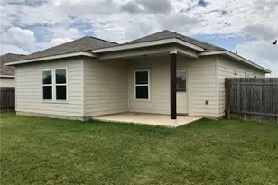 364 Westminster Dr, Kyle, TX 78640 - Photo 13