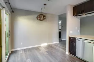 6901 Star Dr, Austin, TX 78745 - Photo 9